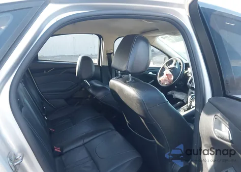 2014 Ford Focus Se from USA, damaged, VIN 1FADP3F24EL330775